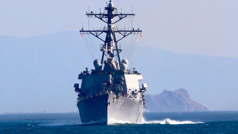 В ответ на оккупацию Крыма: в НАТО объяснили заход ещё одного американского эсминца в Чёрное море