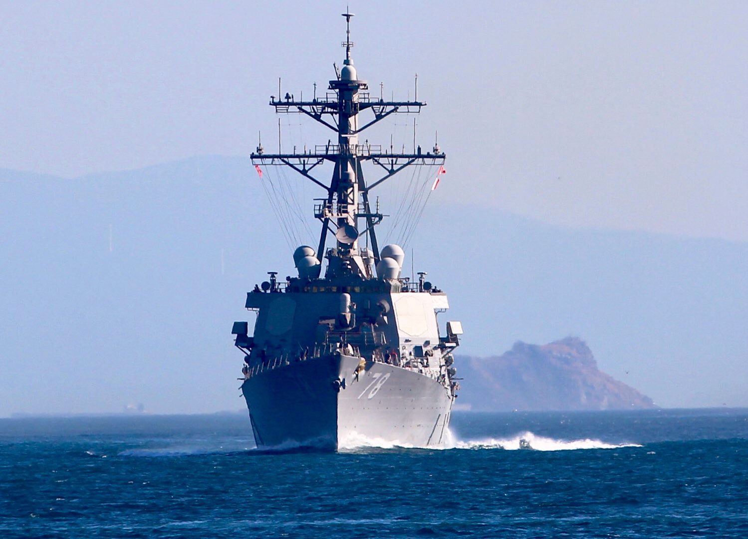 В ответ на оккупацию Крыма: в НАТО объяснили заход ещё одного американского эсминца в Чёрное море