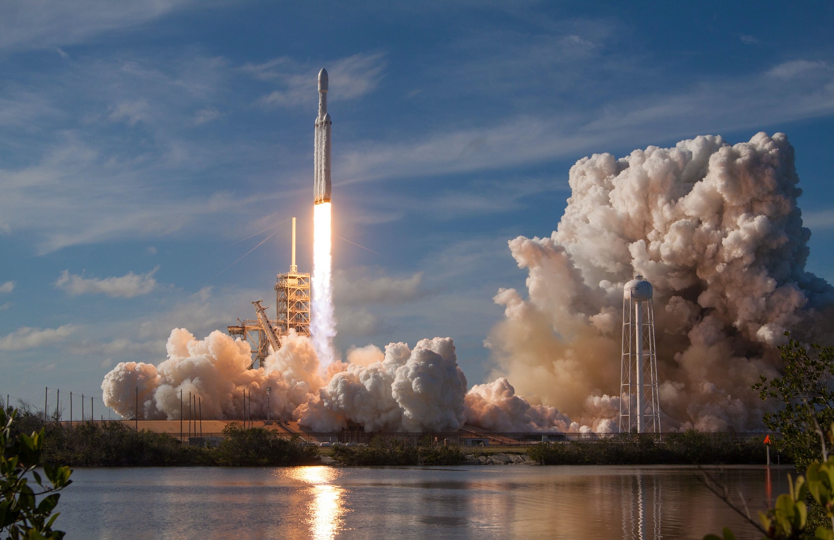 SpaceX осуществила самый массовый запуск в истории космонавтики (видео)