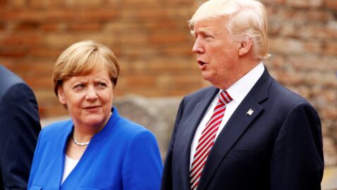 Меркель осудила соцсети за блокировку Трампа