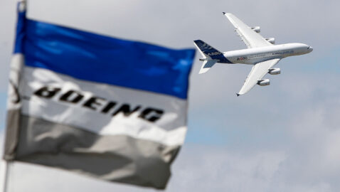 ЧП в США: Boeing рекомендовала приостановить полеты самолетов серии 777