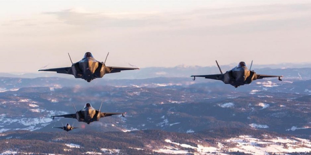 НАТО перехватил российские бомбардировщики над Черным морем и возле Норвегии