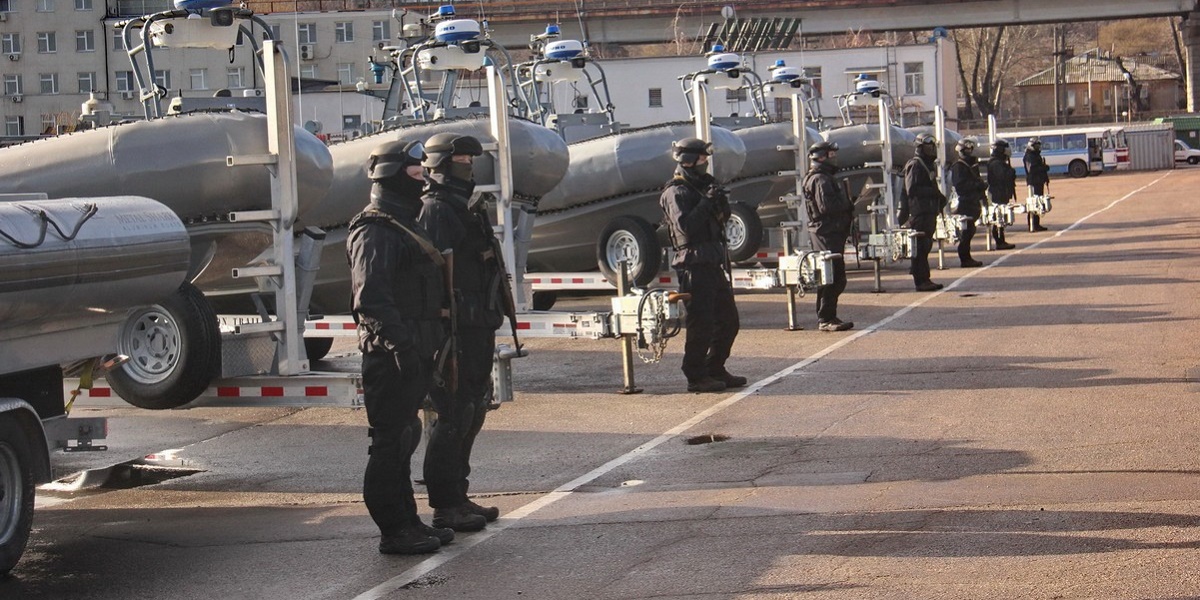 США торжественно передали Украине катера и надувные лодки