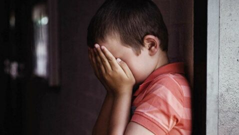 В Киеве 13-летний школьник изнасиловал 7-летнего племянника-инвалида