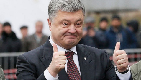 Порошенко объяснил, почему сам не заблокировал «каналы Медведчука»