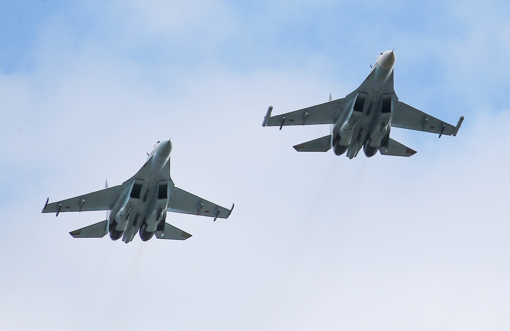 Российские Су-27 перехватили группу самолётов ВВС Франции над Чёрным морем