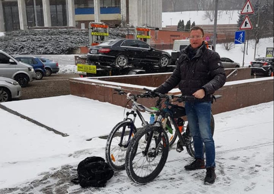 В центре Киева у дипломата из Нидерландов украли велосипед