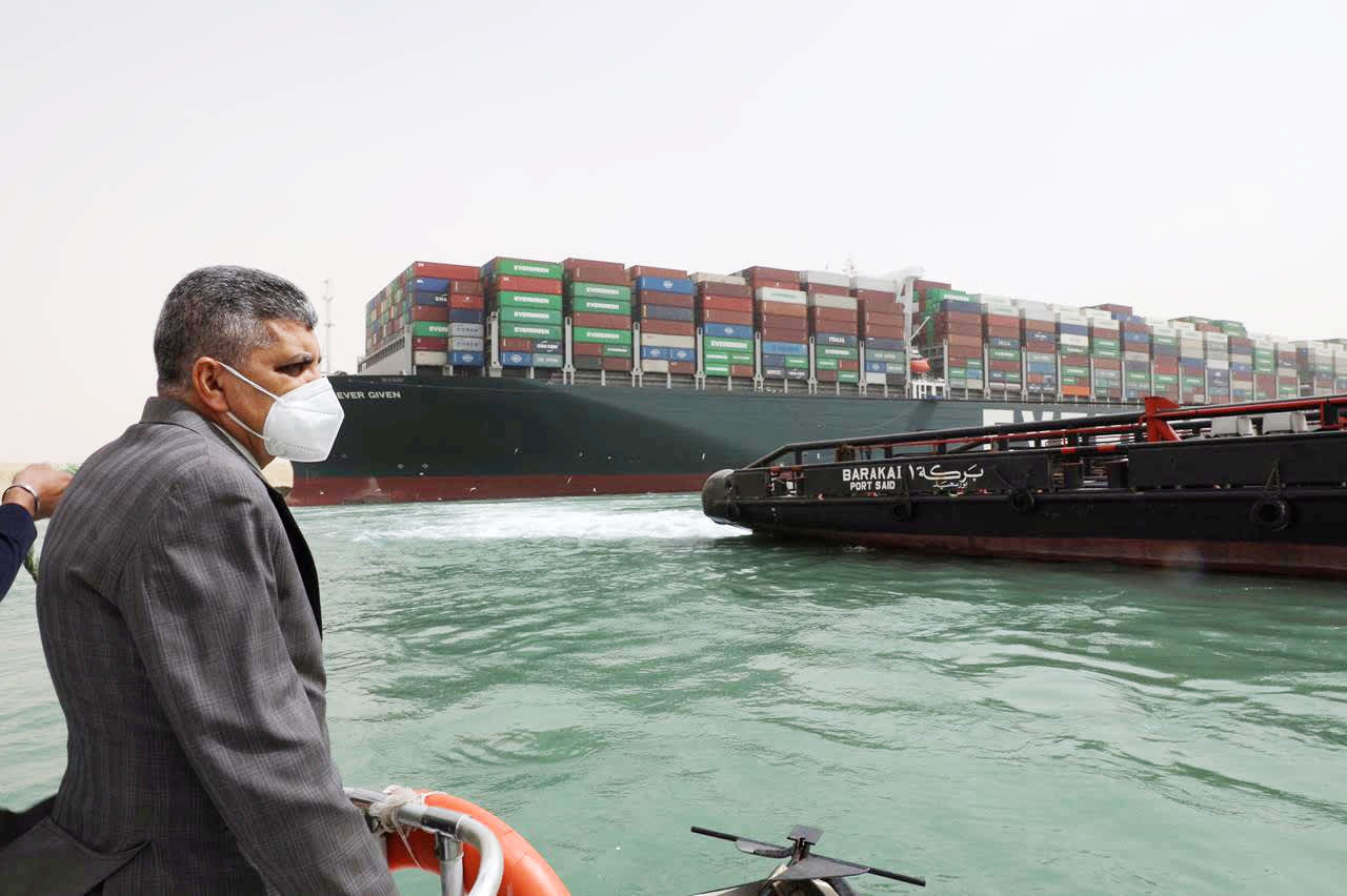 Египет оценил потери из-за блокировки Суэцкого канала