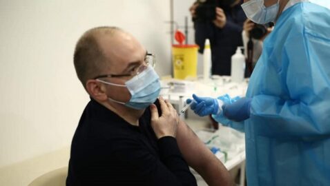 Степанов рассказал о самочувствии после вакцинации CoviShield