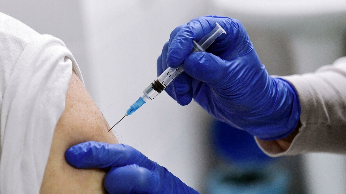 В Украине умер ещё один вакцинированный