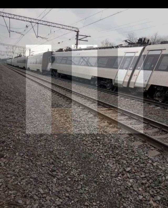 Поезд под Запорожьем сошёл с рельс