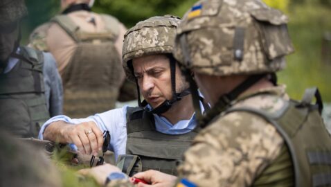 Зеленский создал новый орган для помощи защитникам Украины