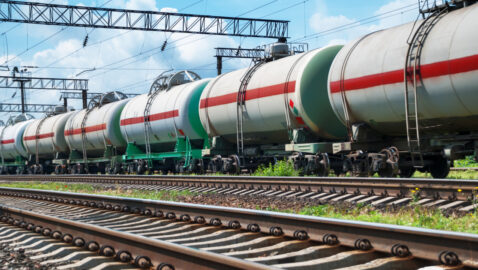 Россия приостанавливает поставки ГСМ в Украину из-за ареста «нефтепровода Медведчука»