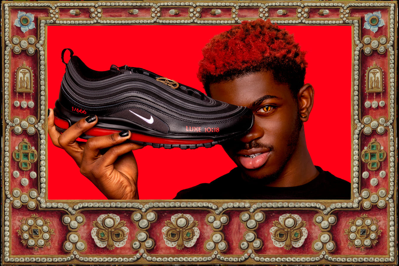Nike подала в суд из-за «сатанинских» кроссовок с кровью