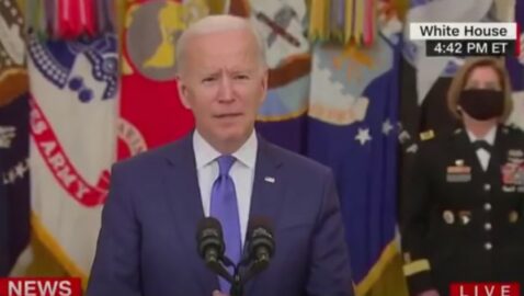 Байден во время выступления забыл имя министра обороны и название Пентагона (видео)