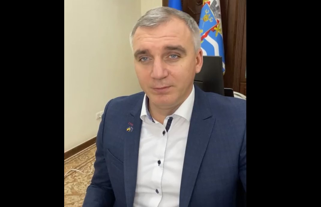 Мэр Николаева: за отказ от COVID-вакцинации лечиться будут за свой счет