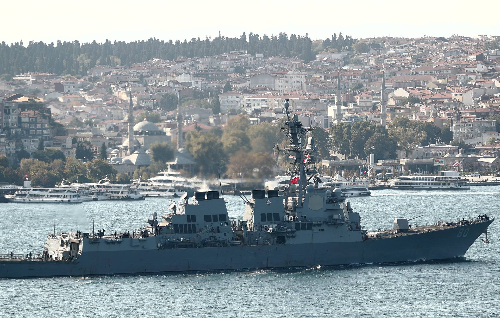 Турция уведомила РФ о проходе военных кораблей США в Черное море