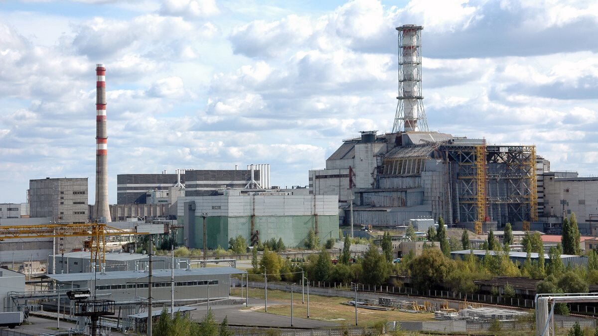 МАУ запустили экскурсионный рейс над Чернобыльской АЭС (видео)