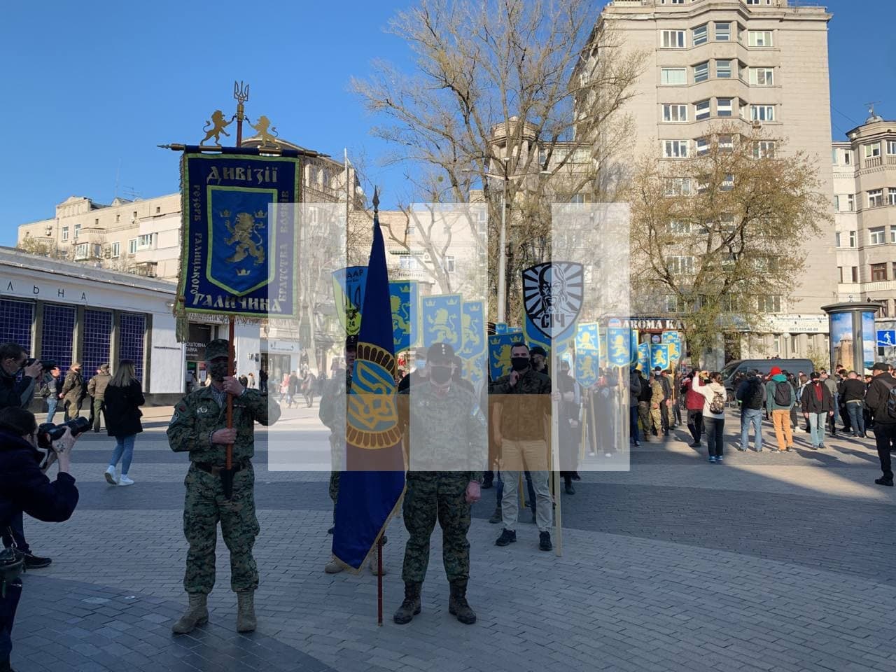 В центре Киева проходит марш в честь СС "Галичина"