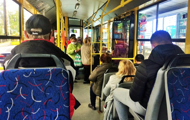 Мэры городов заявили, что Кабмин вынуждает их поднять стоимость проезда в транспорте