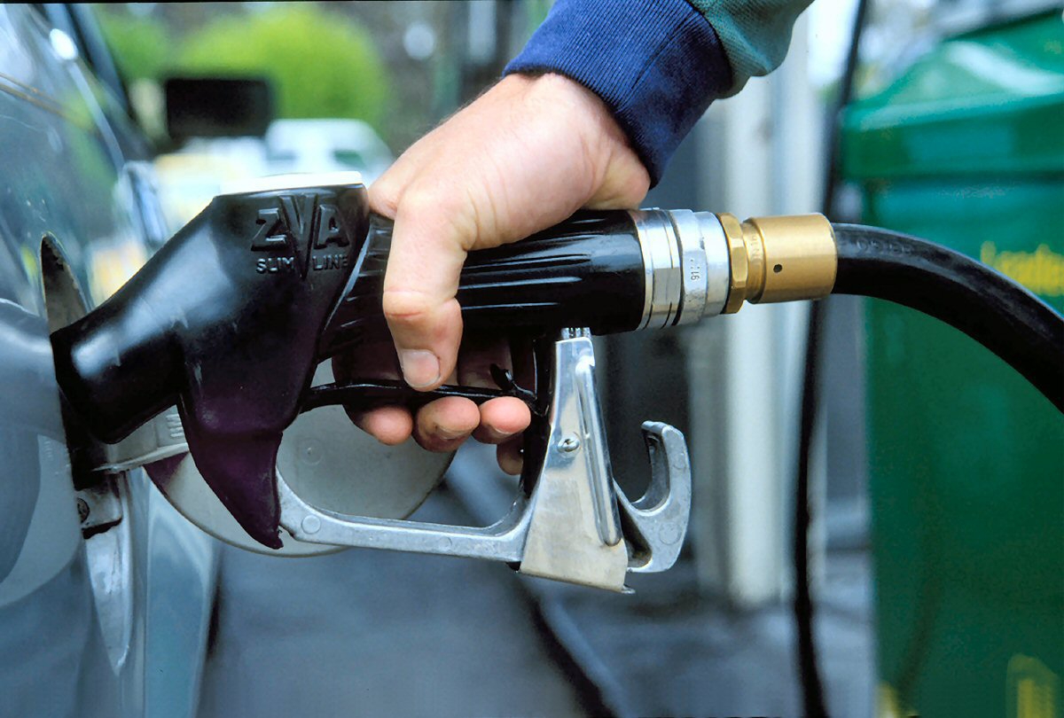 Все остаются в проигрыше. К чему ведет госрегулирование цен на бензин?