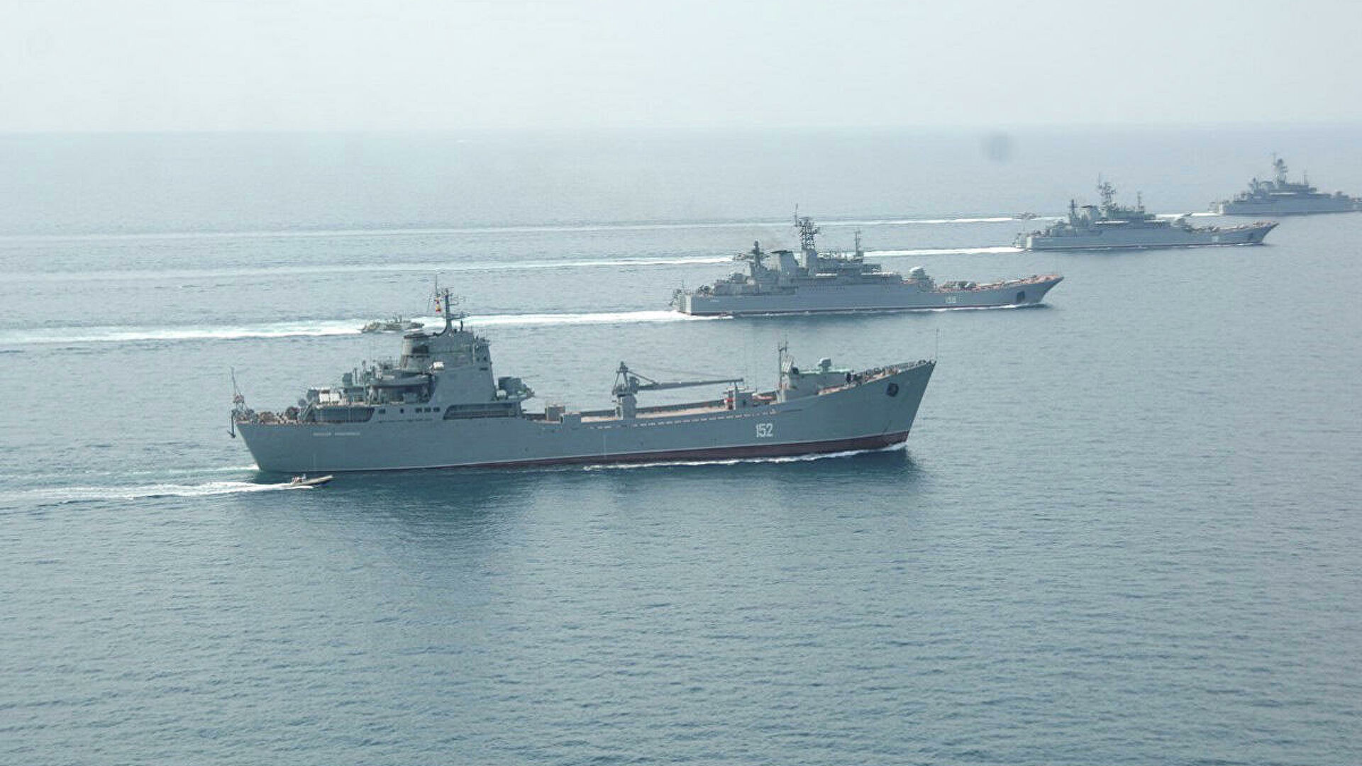 20 кораблей ЧФ РФ блокировали подступы к Крыму, перехватив морские суда НАТО