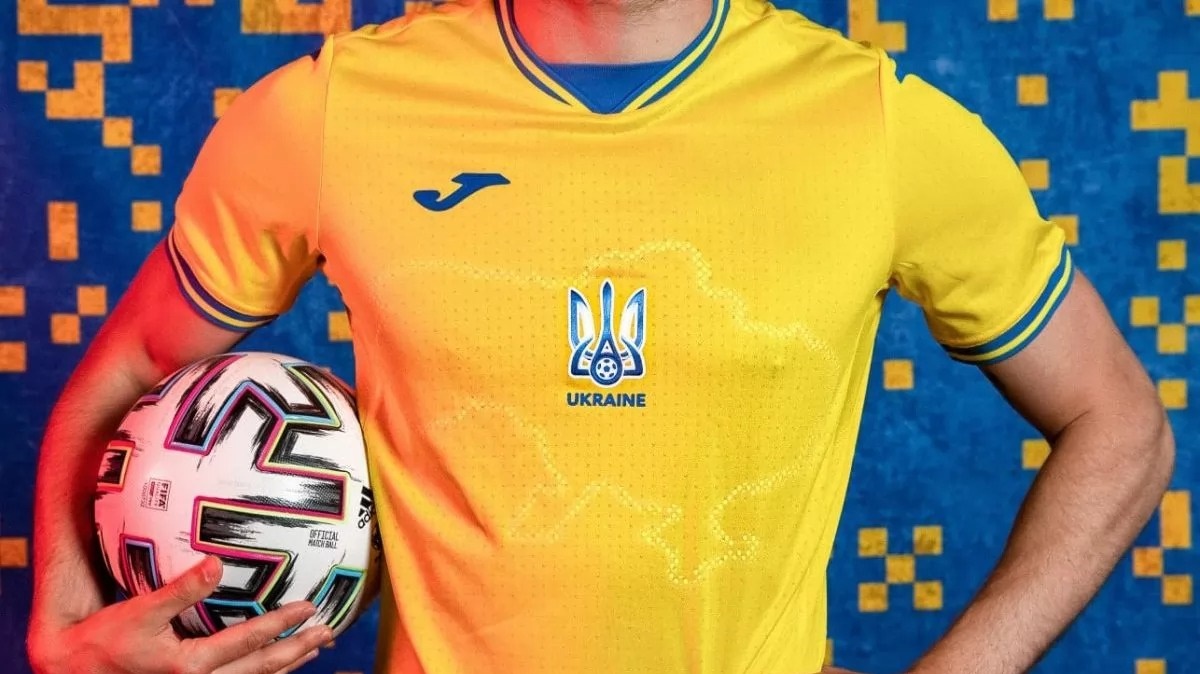 Форму сборной Украины будут продавать со всеми надписями вопреки запрету УЕФА