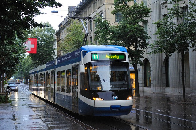 Трамвай в Цюрихе шесть часов ездил с мертвым пассажиром