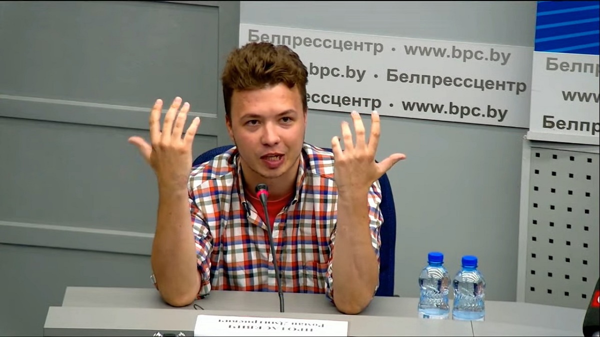 Журналист ВВС ушел в начале пресс-конференции с участием Протасевича