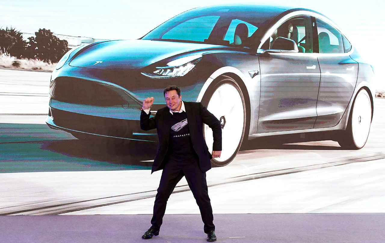 Илон Маск объяснил, почему подорожали автомобили Tesla