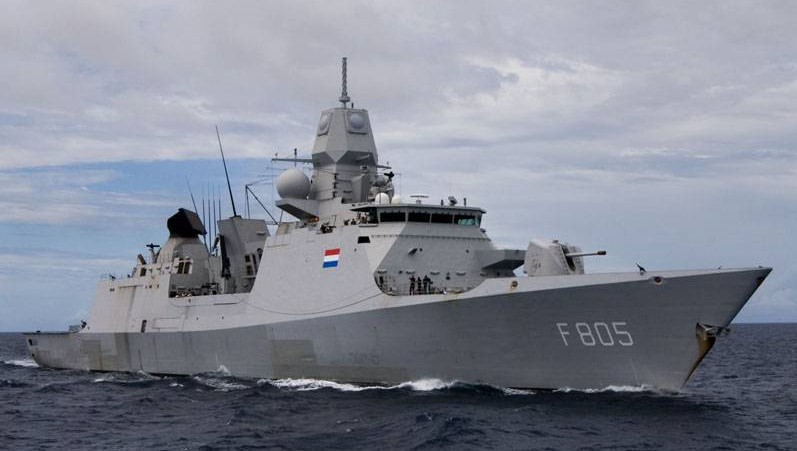 ЧФ РФ начал контроль действий трёх военных кораблей НАТО, вошедших в Чёрное море