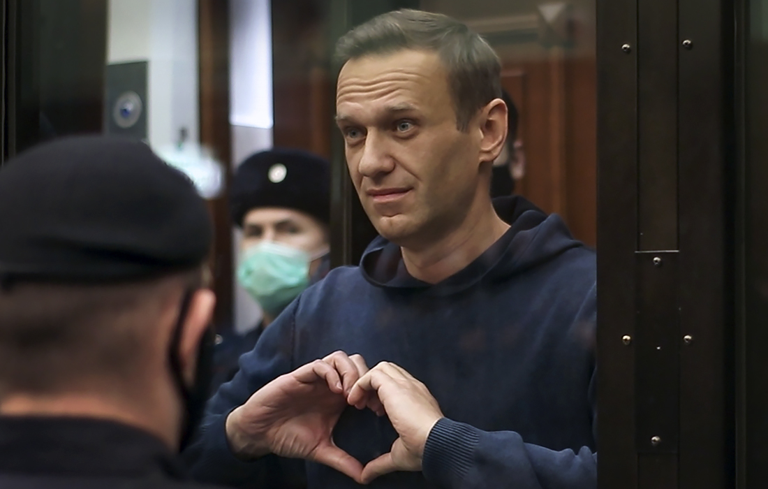 Навальный отозвал иски к колонии о цензуре газет и невыдаче Корана