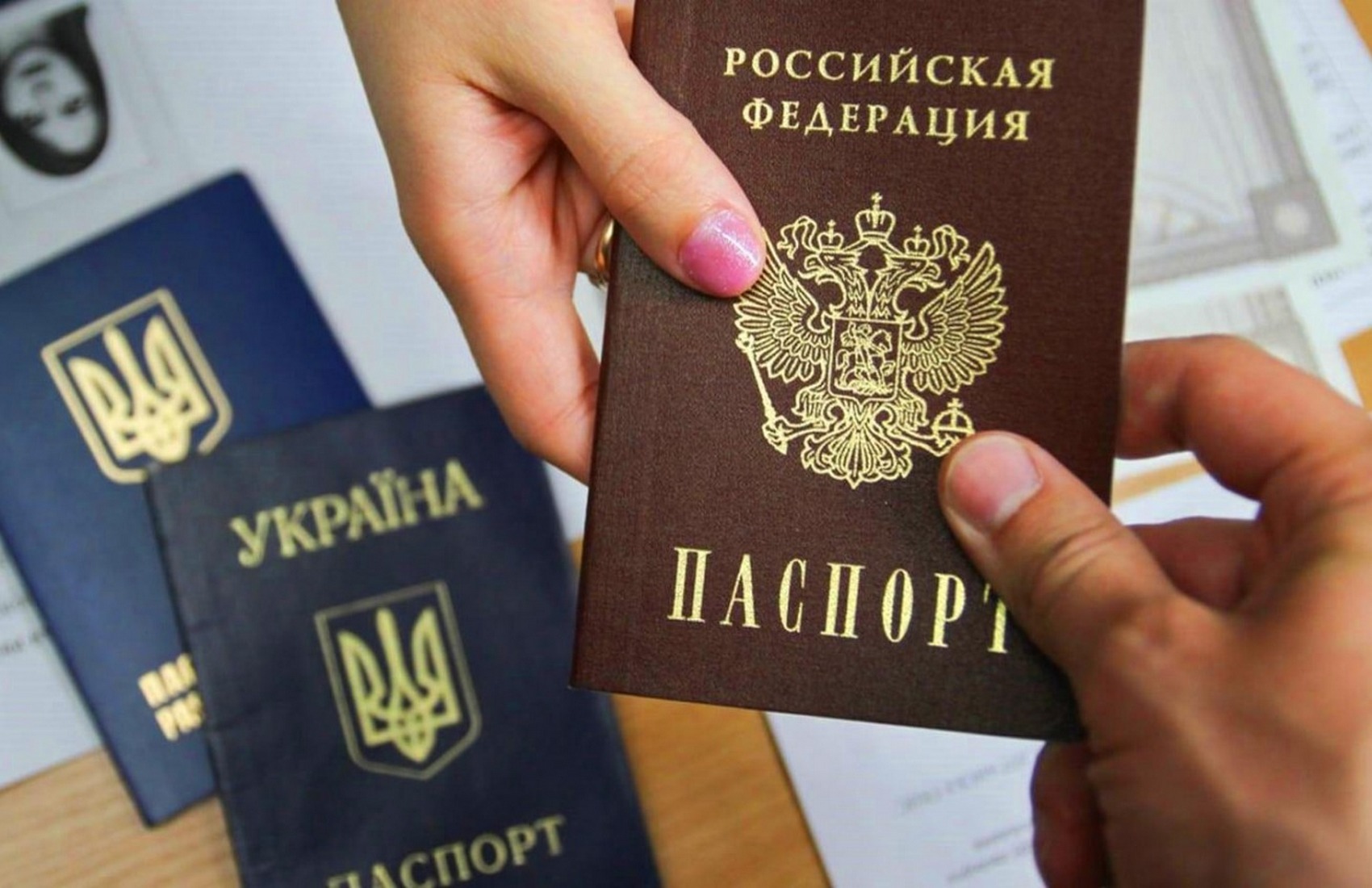 МИД РФ: предоставление жителям Донбасса российского гражданства — вынужденная мера