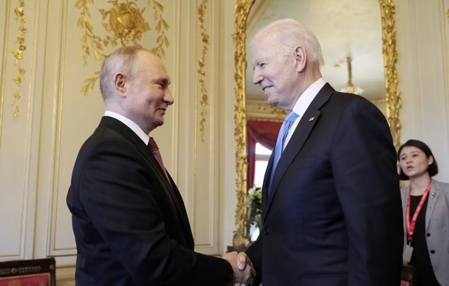 «Дядя Вова что-то выторговал»: реакция соцсетей на встречу Байдена и Путина в Женеве