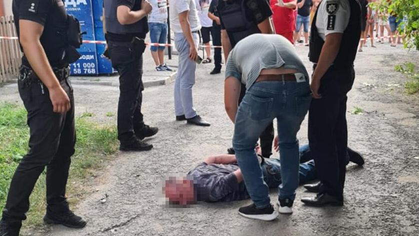В Каменец-Подольском мужчина взорвал гранату: шестеро пострадавших, среди них ребенок
