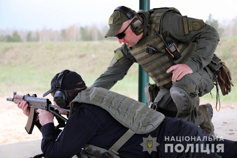 В Одессе полицейский на учениях подстрелил себя в живот