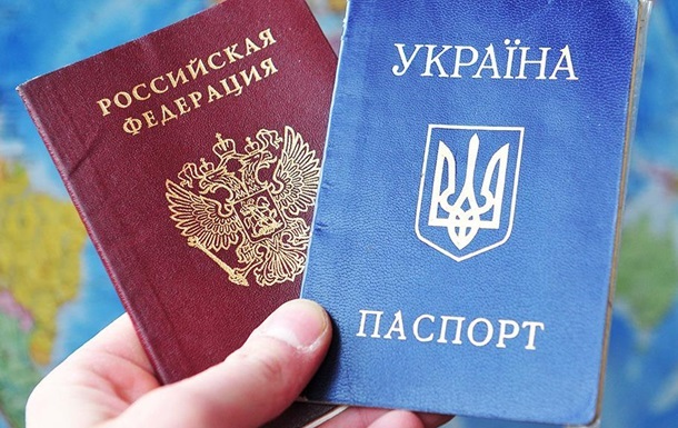 Козак сообщил, сколько украинцев с 2016 года получили гражданство РФ