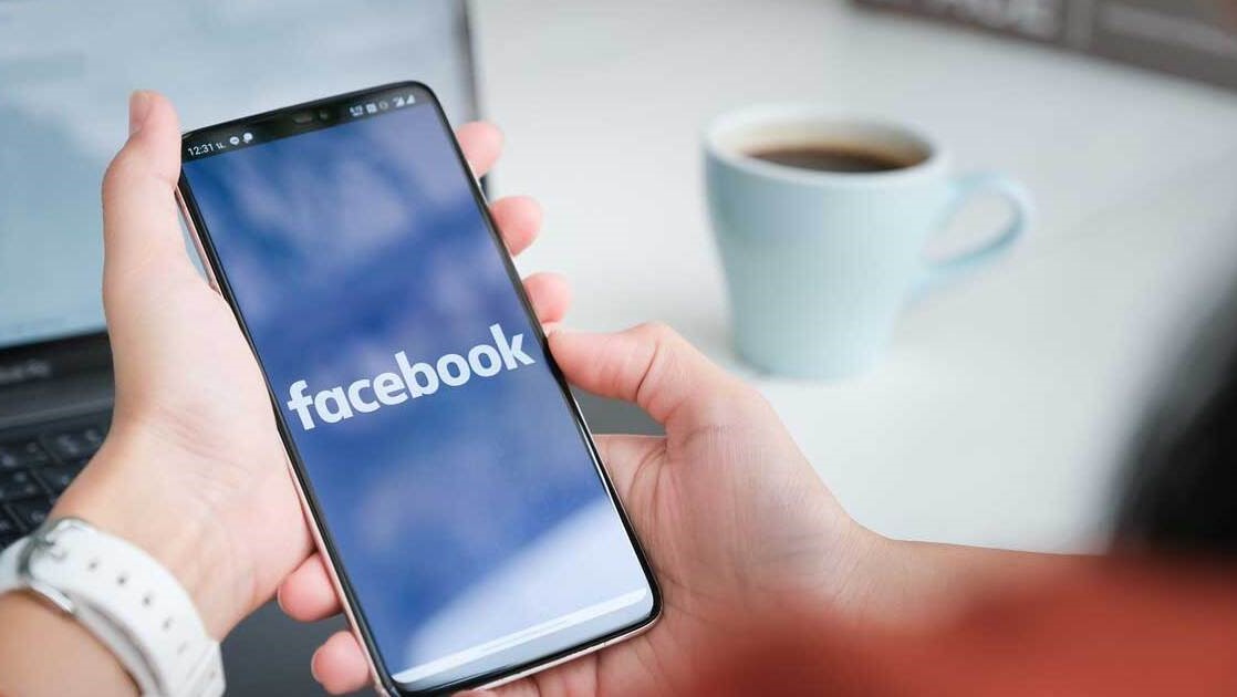 Жалобы пользователей Facebook: соцсеть стала спрашивать о знакомстве с экстремистами