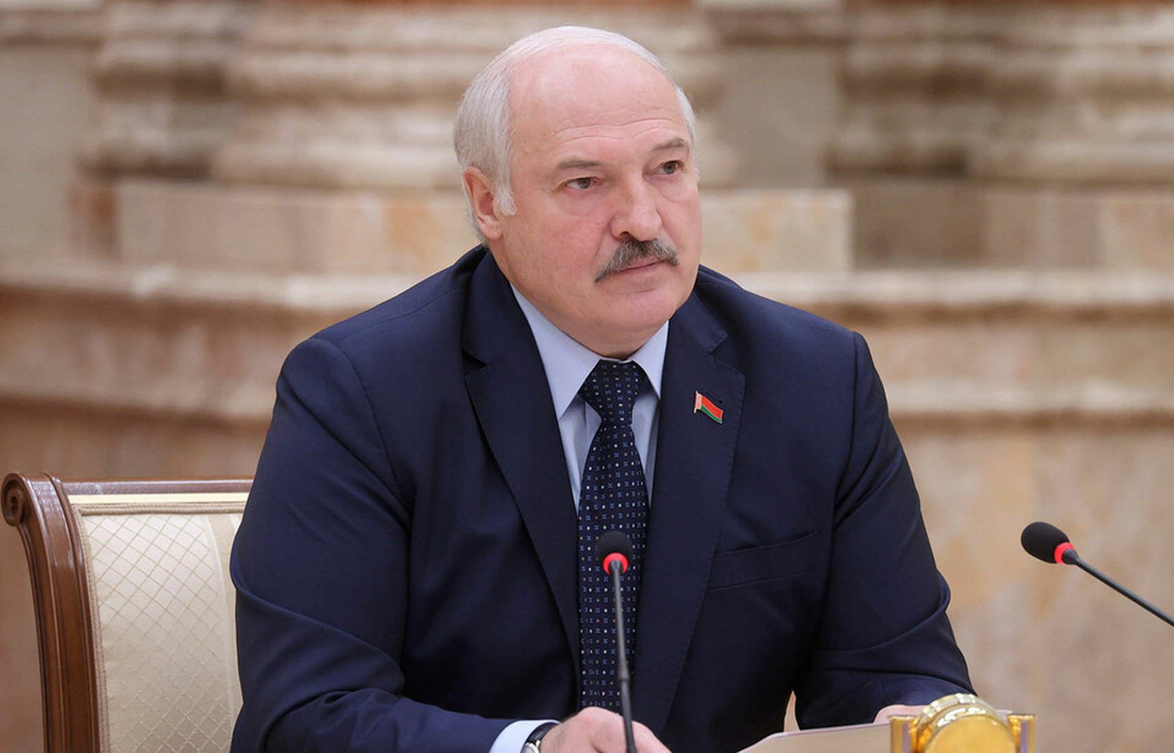 Лукашенко: посол РБ должен был «набить морду» главе МИД Латвии и мэру Риги