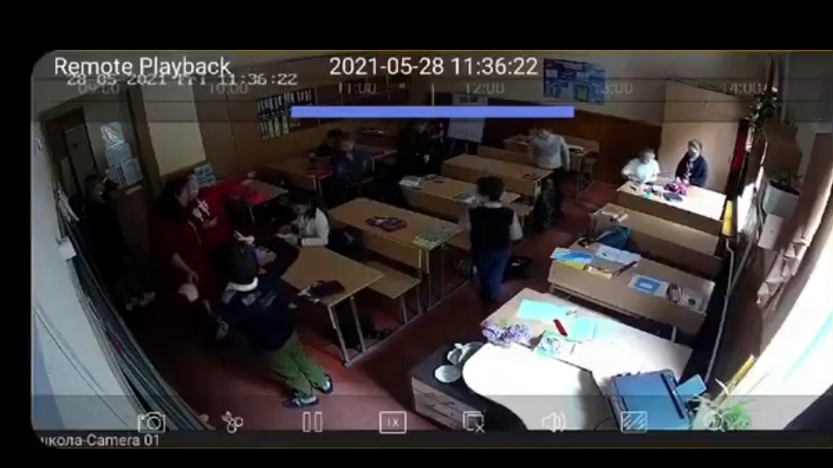 В Виннице ассистентка учителя угрожала отрезать половой орган мальчику с синдромом Дауна (видео)