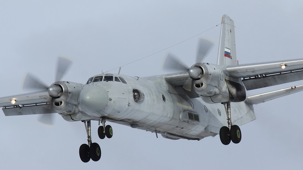 В РФ пропал Ан-26 с 28 людьми на борту
