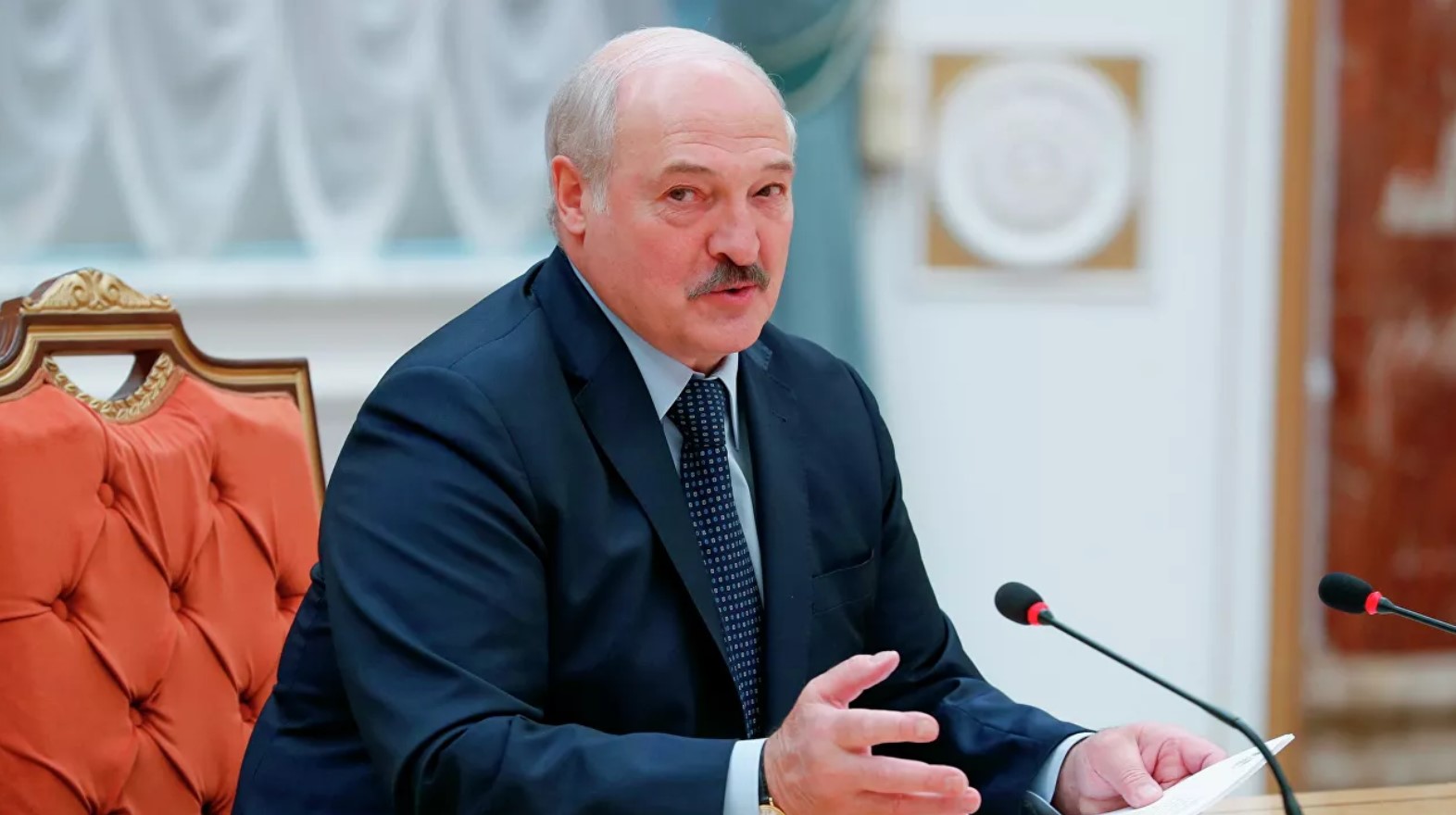 Лукашенко: Беларусь хотят превратить в отстойник нелегальных мигрантов