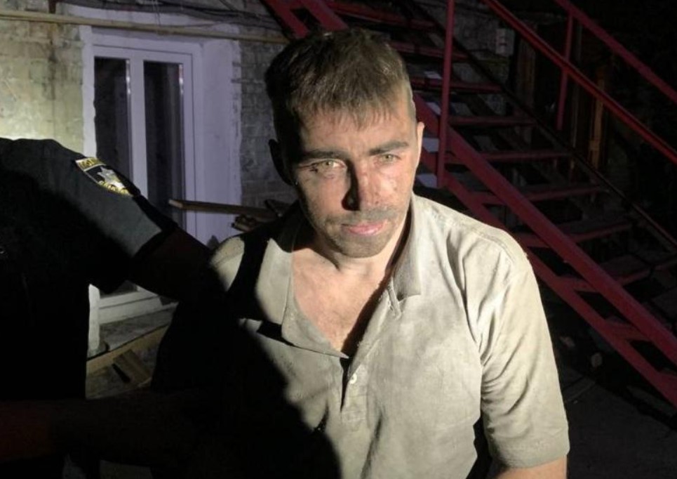 В Киеве подозреваемый в педофилии после побега сутки прятался в дымоходе – СМИ