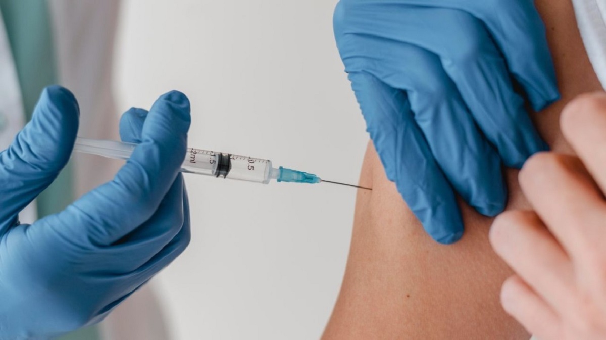 Украинцам начали выдавать венгерские сертификаты о ковид-вакцинации