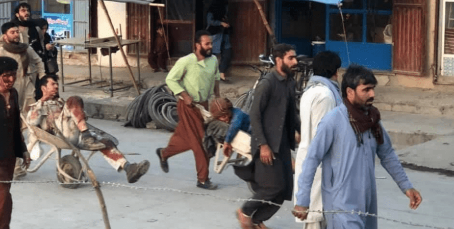 «Руки Джо Байдена в крови»: что известно о взрывах в Кабуле и реакция американских политиков на теракты