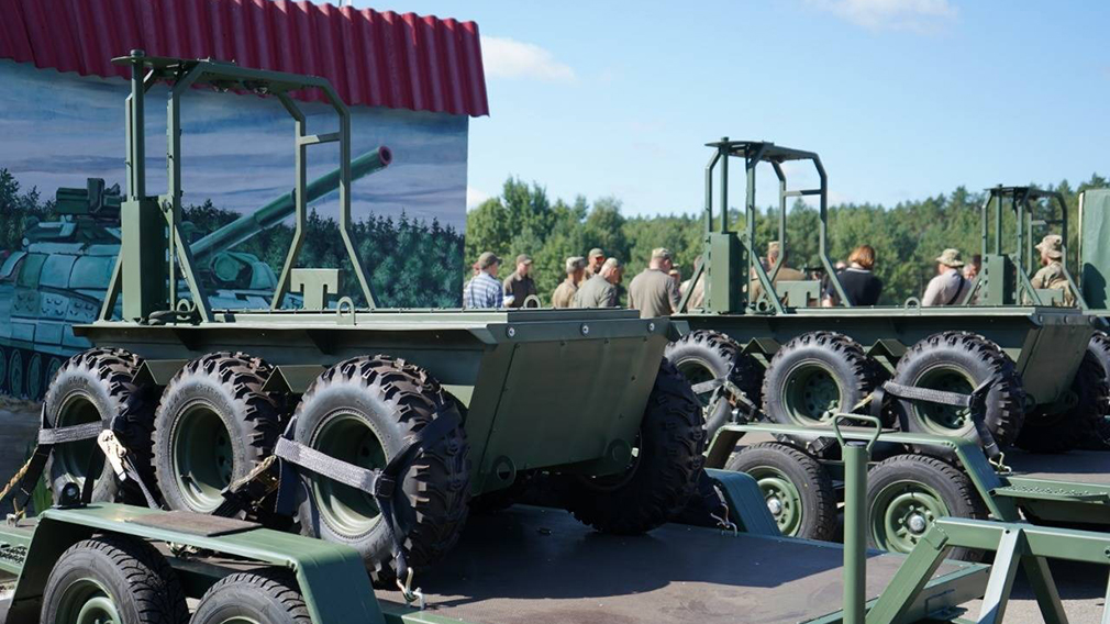 В Украине проходят испытания новейших роботизированных боевых платформ для ВСУ (фото) - 4 - изображение