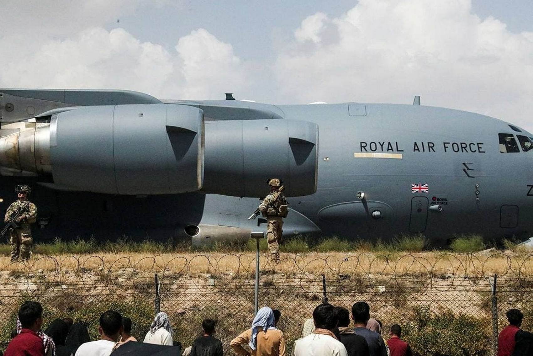 Из Кабула вылетел последний эвакуационный рейс Британии