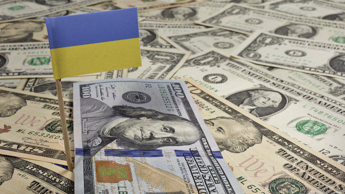 МВФ перечислил Украине антикризисные 2,7 млрд долларов