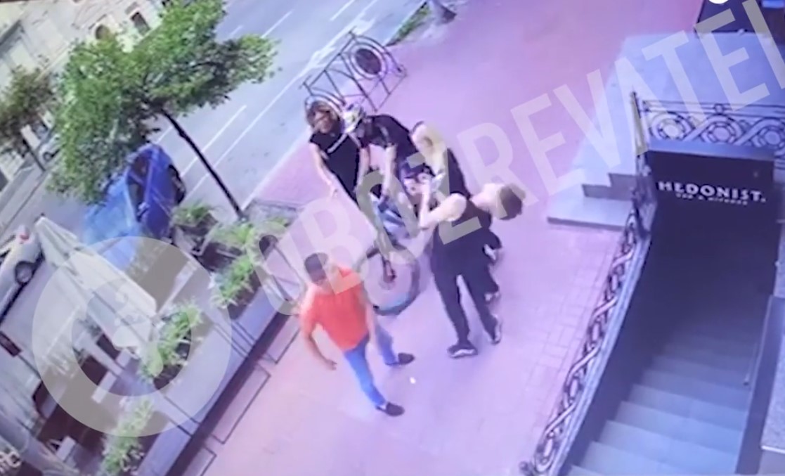 Появилось видео избиения танцора из балета Дорофеевой
