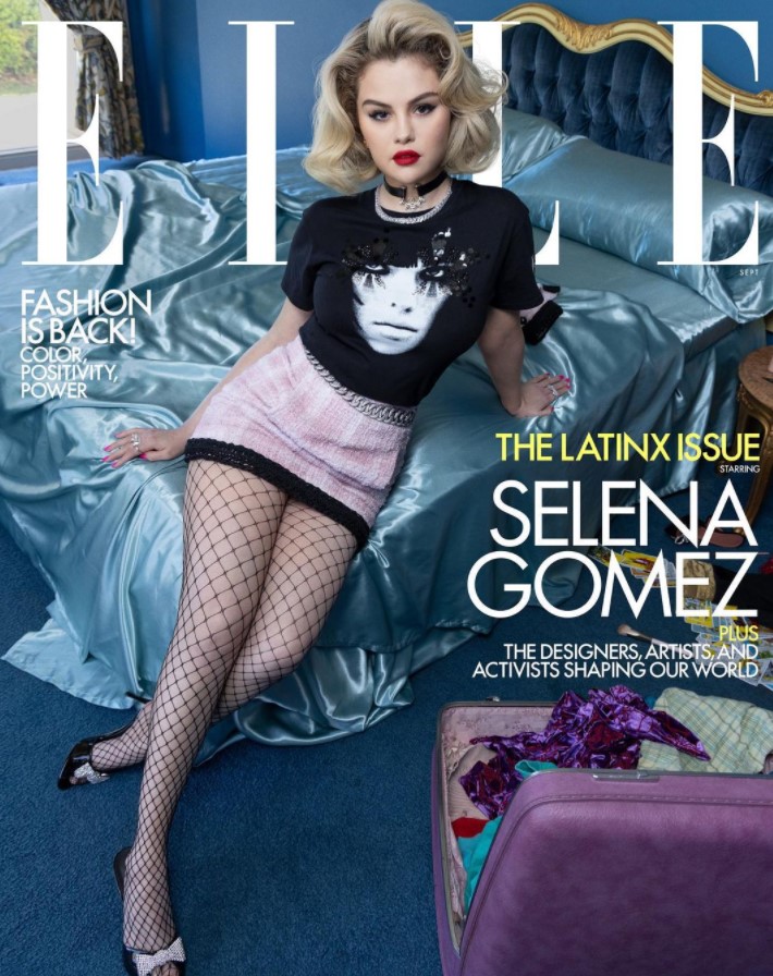 Селена Гомес снялась для Elle в сетчатых колготках и короткой юбке Chanel (фото) - 3 - изображение